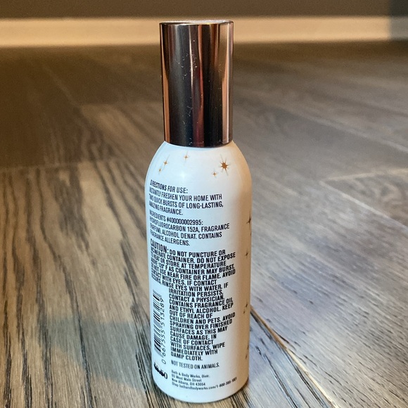 🎄Holiday Room Spray Brand New Bath & Body Works - Picture 3 of 5